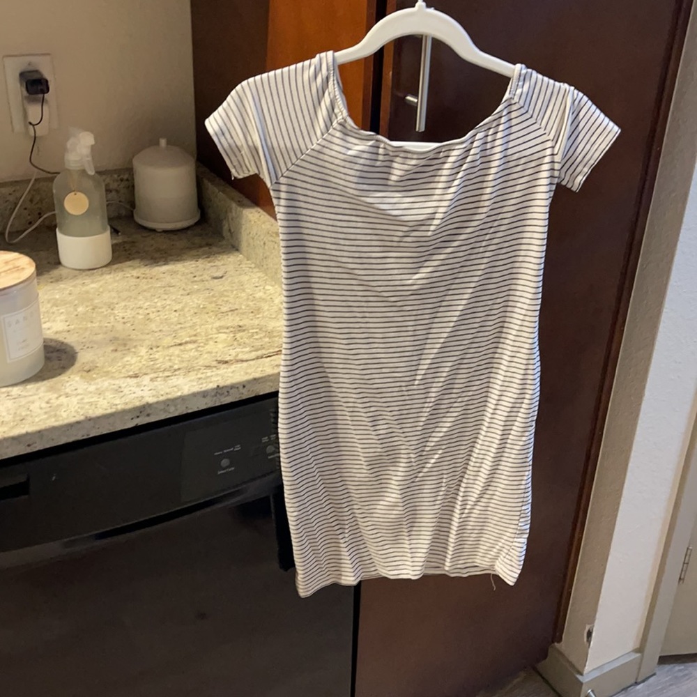 Mini dress - Picture 2 of 3